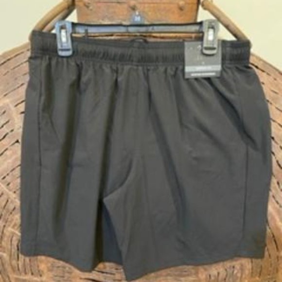 Men's Swim Trunks size Large NWT - Picture 2 of 2